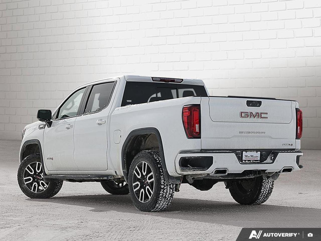 2025 GMC Sierra 1500 AT4AT4, 5.3L V8, 4X4, LEATHER, LOADED, 1-OWNER, CE Photo