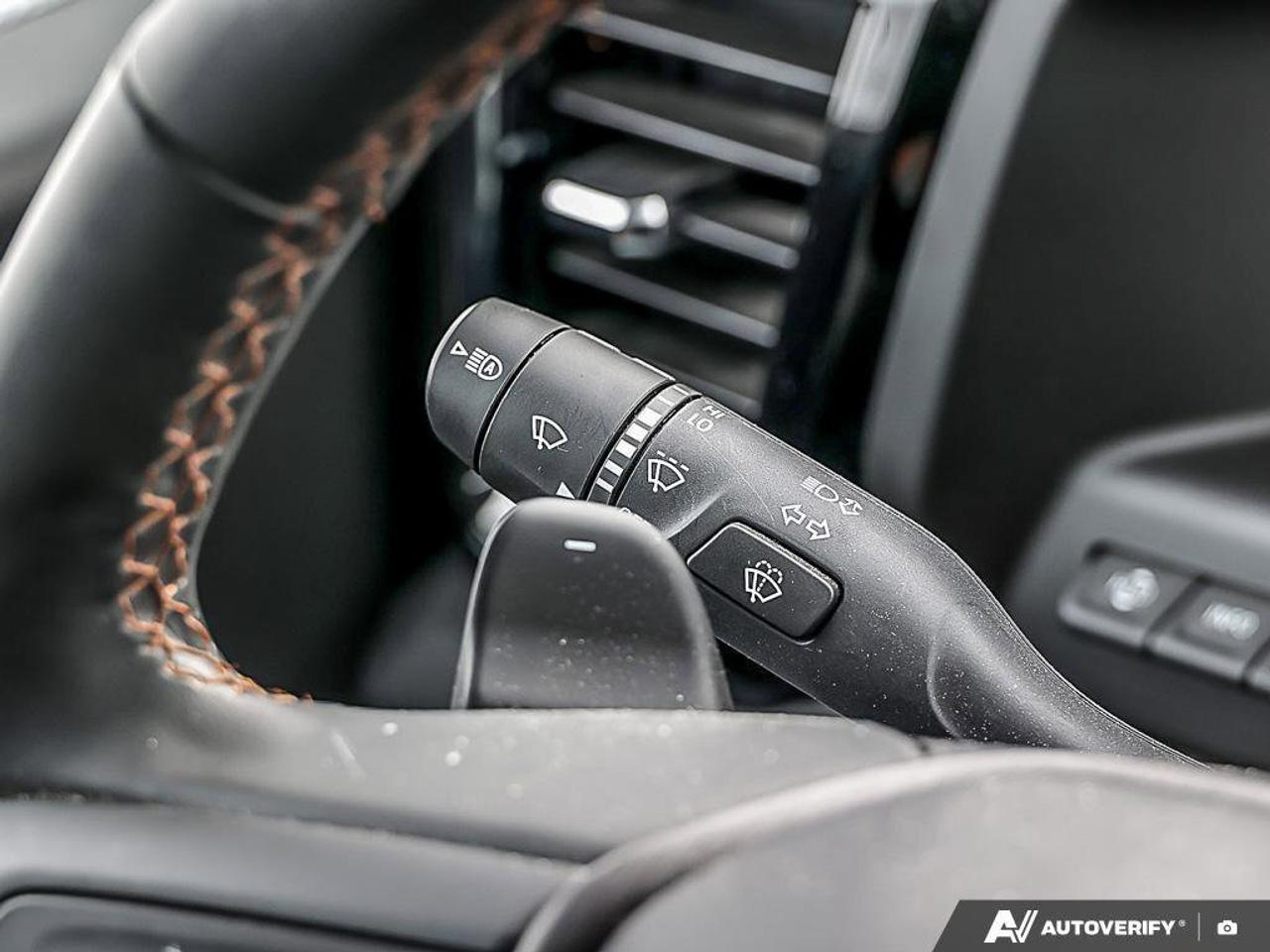 2025 GMC Sierra 1500 AT4AT4, 5.3L V8, 4X4, LEATHER, LOADED, 1-OWNER, CE Photo