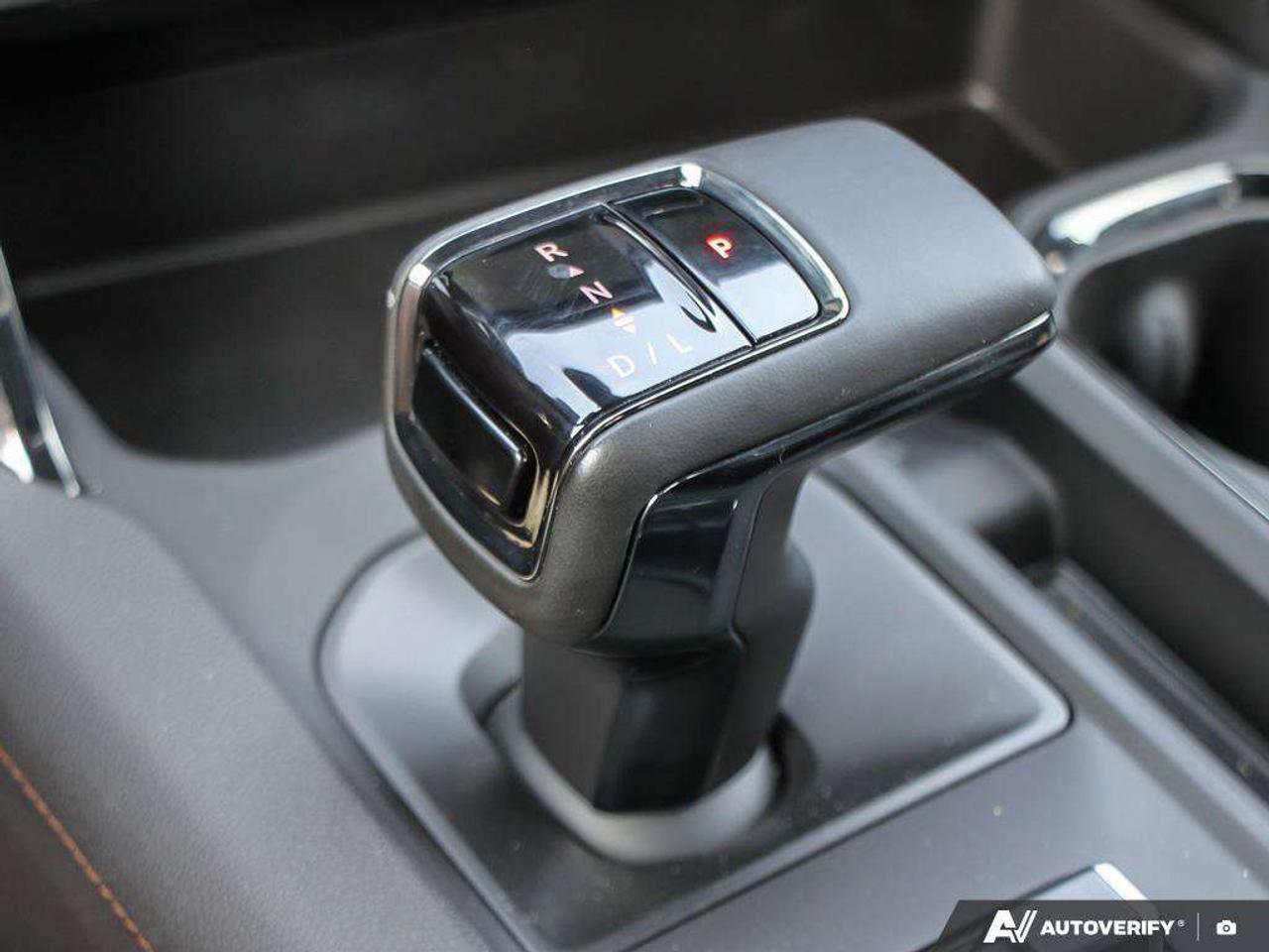 2025 GMC Sierra 1500 AT4, 3.0L V6, 4X4, LEATHER, LOADED, 1-OWNER, CERTIFIED PREOWNED! Photo