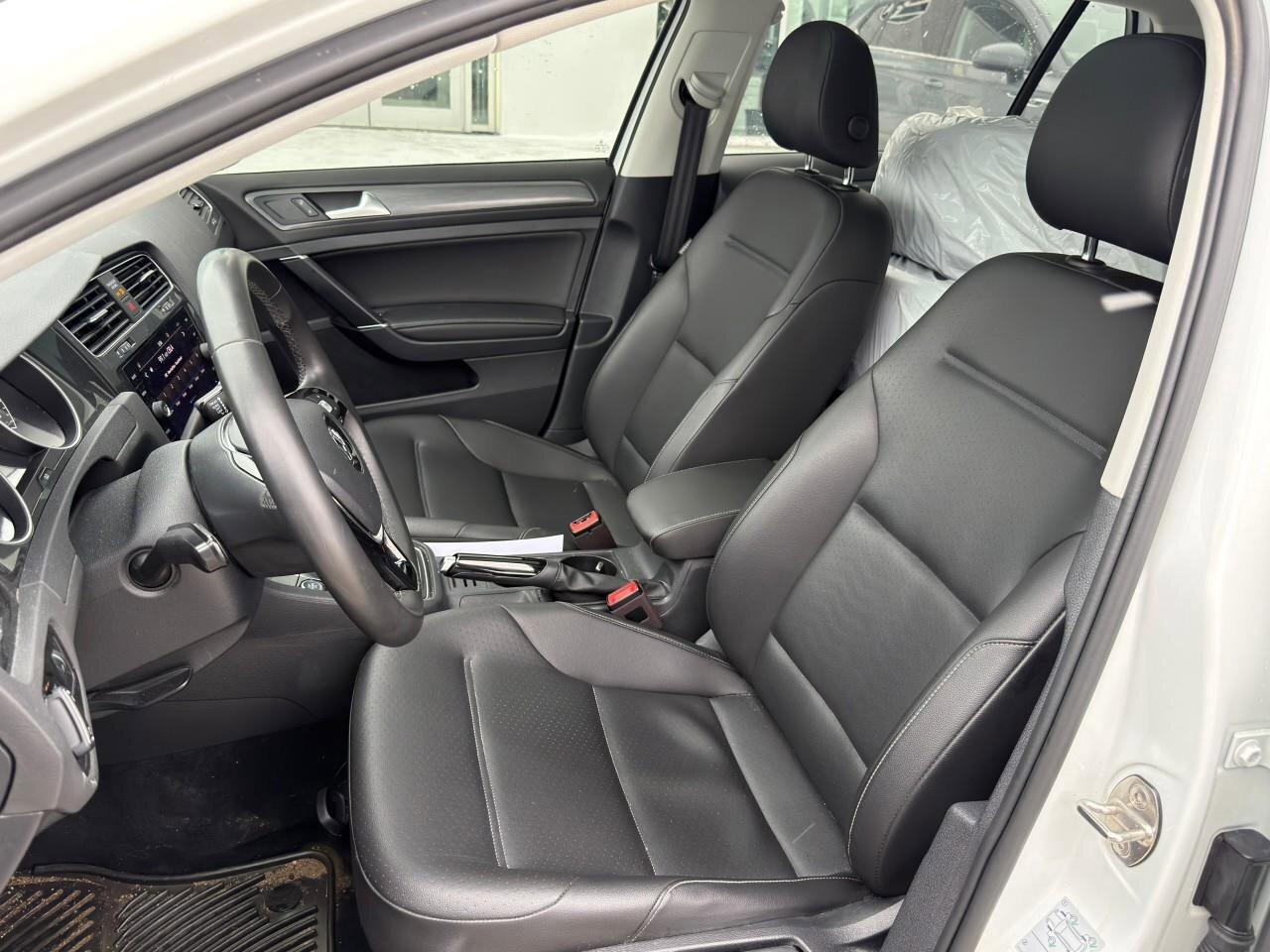 2021 Volkswagen Golf HighlineACCIDENT-FREE, HTD SEATS, ADAPTIVE CRUISE, Photo