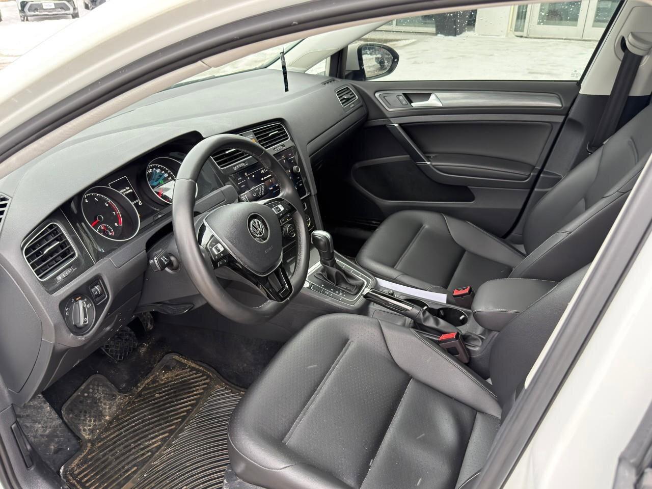 2021 Volkswagen Golf HighlineACCIDENT-FREE, HTD SEATS, ADAPTIVE CRUISE, Photo