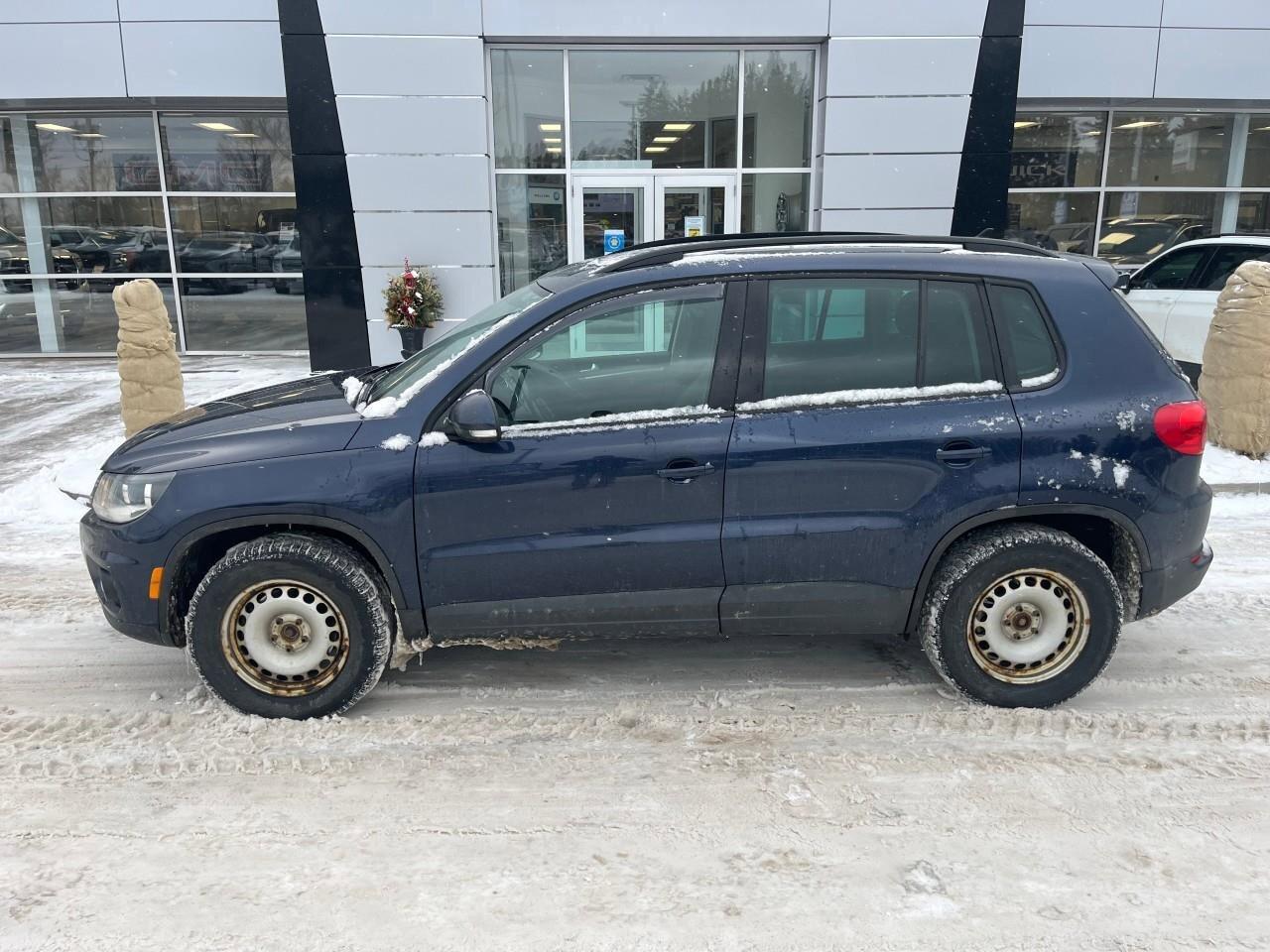 2016 Volkswagen Tiguan ComfortlineCOMFORTLINE, 2.0L TSI 4-CYLINDER, AWD, Photo