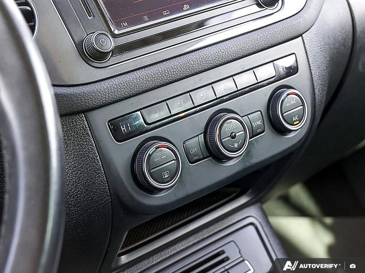 2016 Volkswagen Tiguan ComfortlineCOMFORTLINE, 2.0L TSI 4-CYLINDER, AWD, Photo