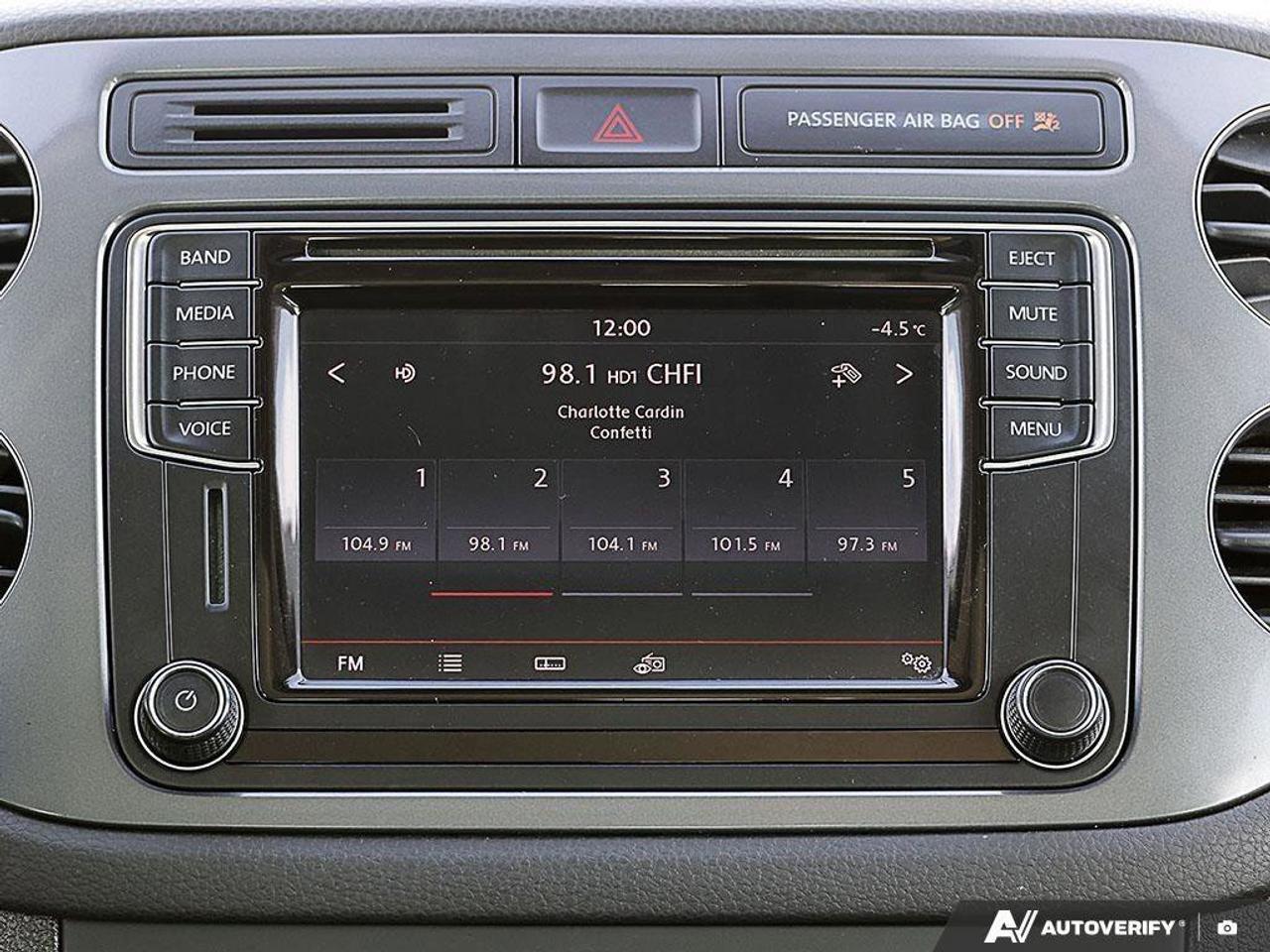 2016 Volkswagen Tiguan ComfortlineCOMFORTLINE, 2.0L TSI 4-CYLINDER, AWD, Photo