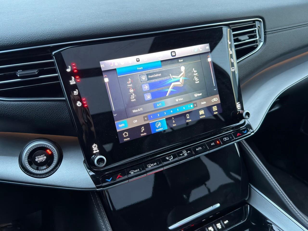 2024 Jeep Wagoneer Series II CarbidePANORAMIC SUNROOF, NAVIGATION, AP Photo