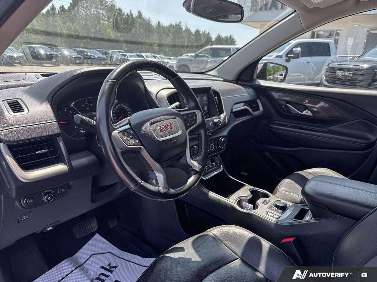 2020 GMC Terrain PANORAMIC SUNROOF. WIRELESS CHARGING. DENALI PRO GRADE PKG. CERTIFIED. Photo
