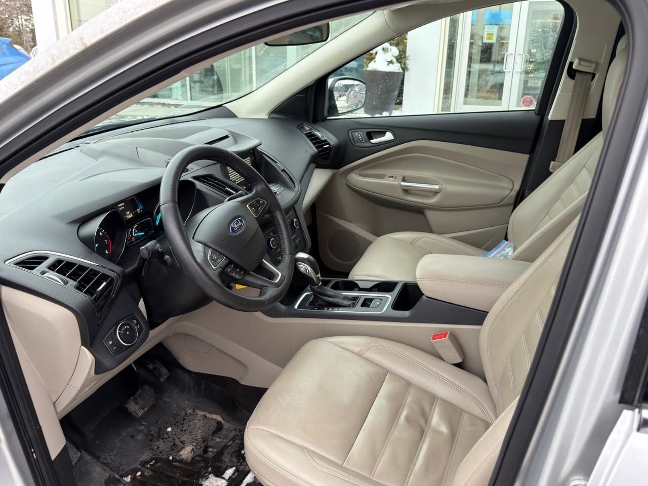 2018 Ford Escape SEL 4WD Photo4