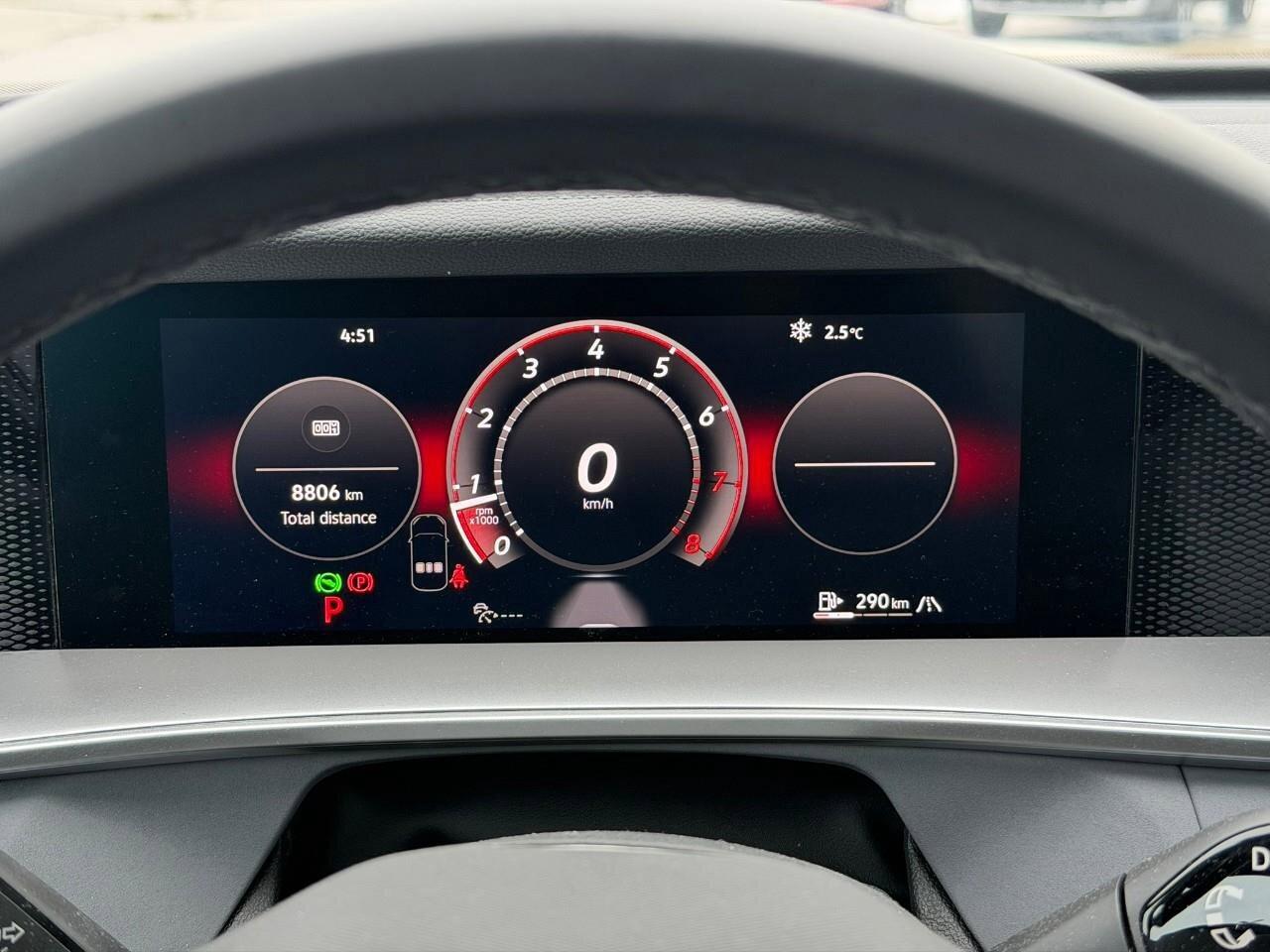 2025 Volkswagen Tiguan Comfortline R-Line Black Edition 4MOTION Photo