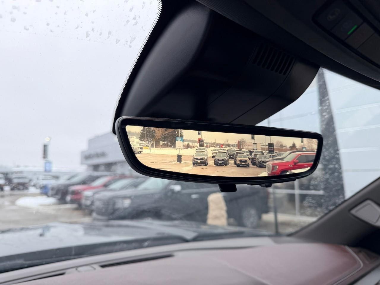 2025 GMC SIERRA 2500HD DenaliDENALI, 6.6L V8 DURAMAX, 4X4, ALLOYS, LEATHE Photo