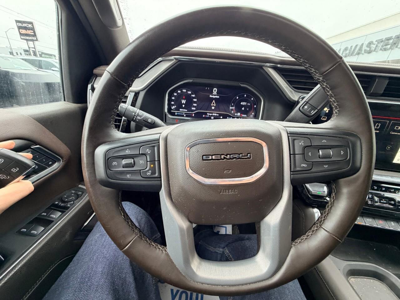 2025 GMC SIERRA 2500HD DenaliDENALI, 6.6L V8 DURAMAX, 4X4, ALLOYS, LEATHE Photo