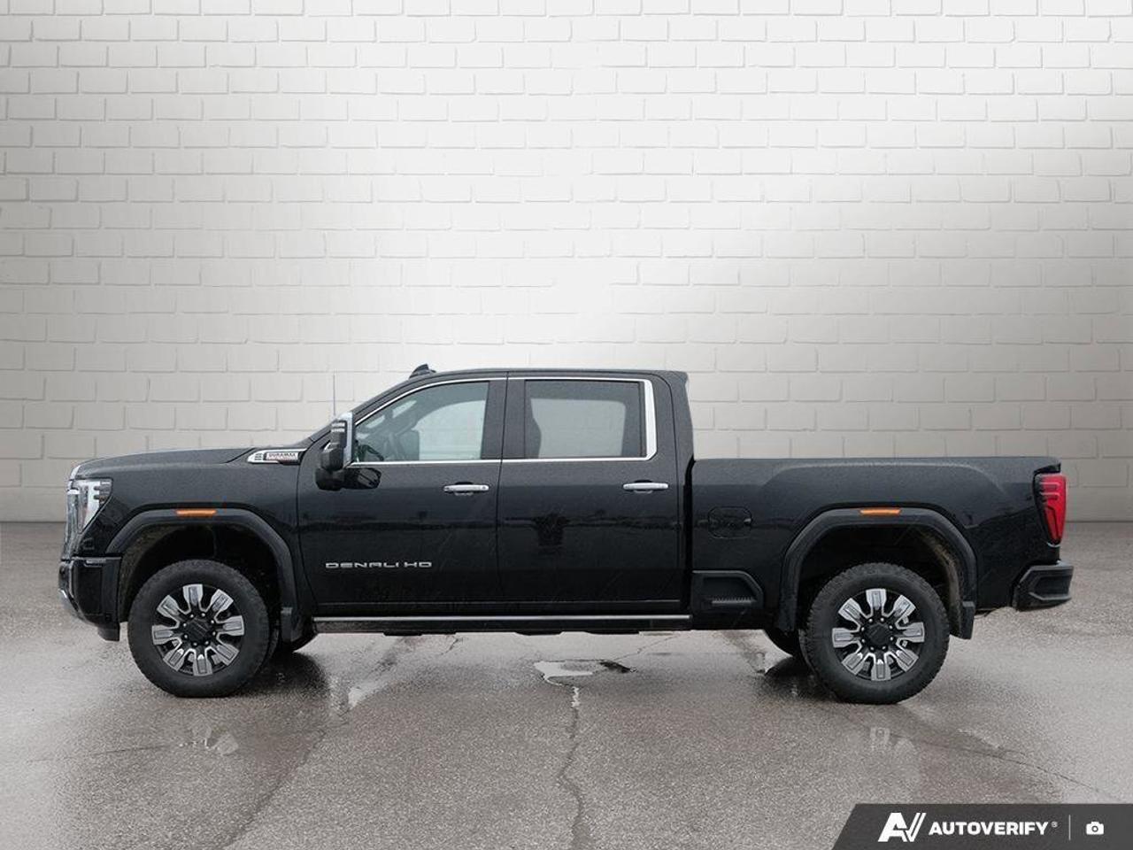 2025 GMC SIERRA 2500HD DenaliDENALI, 6.6L V8 DURAMAX, 4X4, ALLOYS, LEATHE Photo