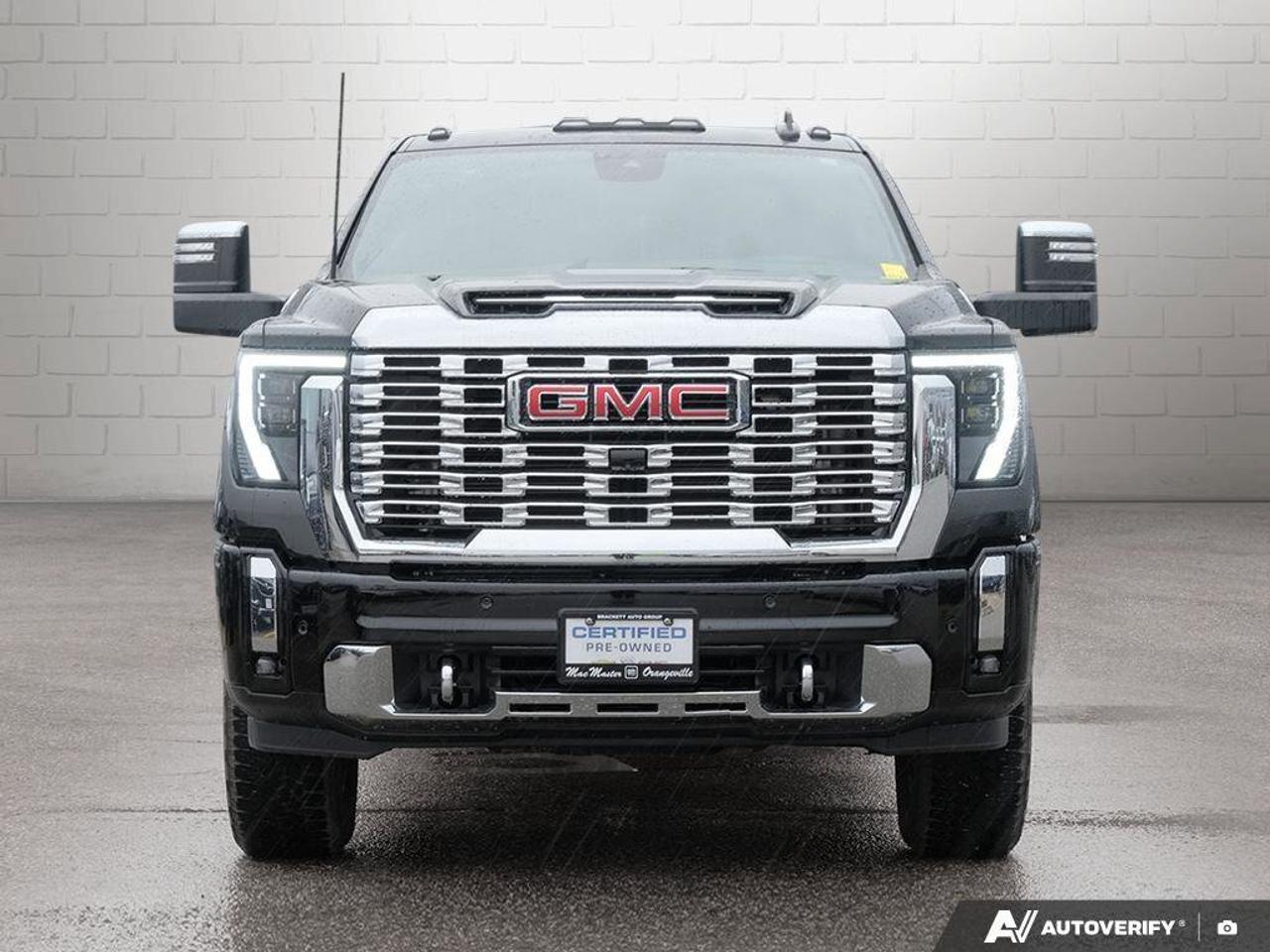 2025 GMC SIERRA 2500HD DenaliDENALI, 6.6L V8 DURAMAX, 4X4, ALLOYS, LEATHE Photo