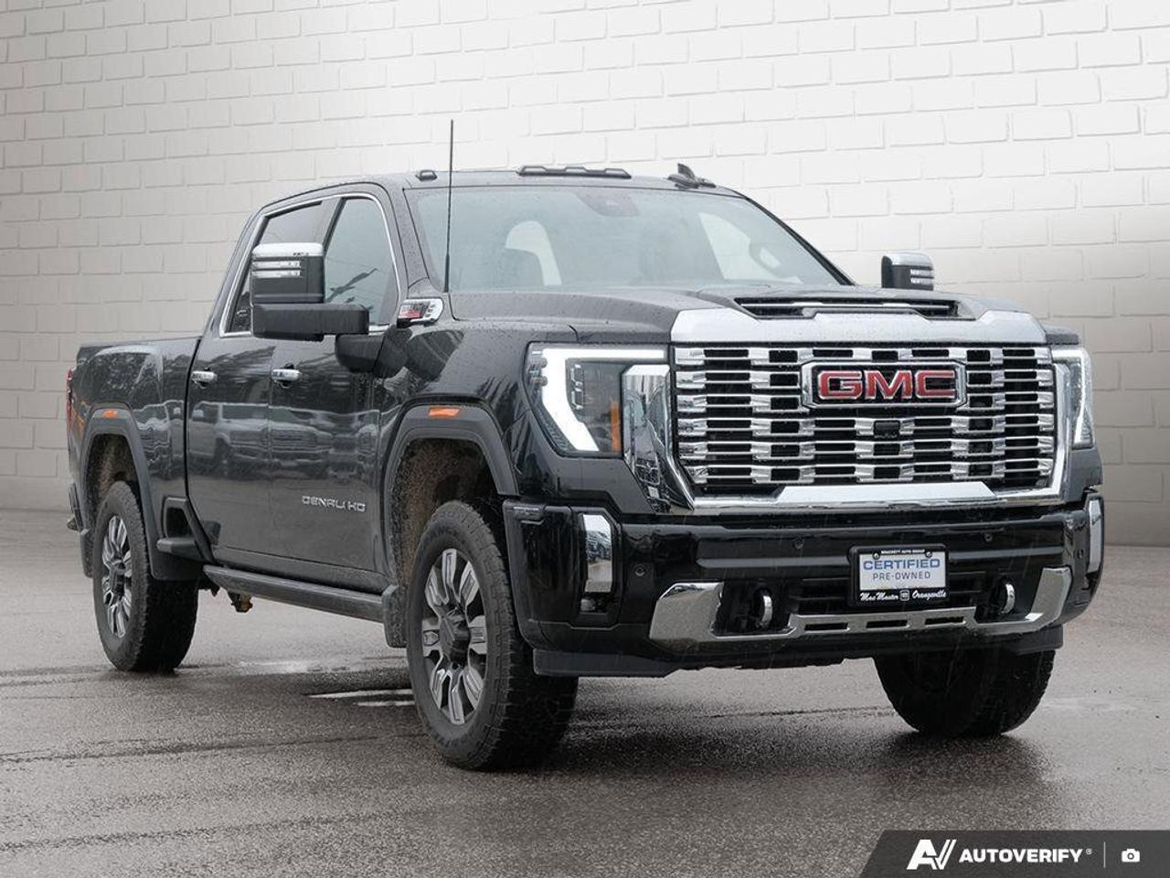 2025 GMC SIERRA 2500HD DenaliDENALI, 6.6L V8 DURAMAX, 4X4, ALLOYS, LEATHE Photo