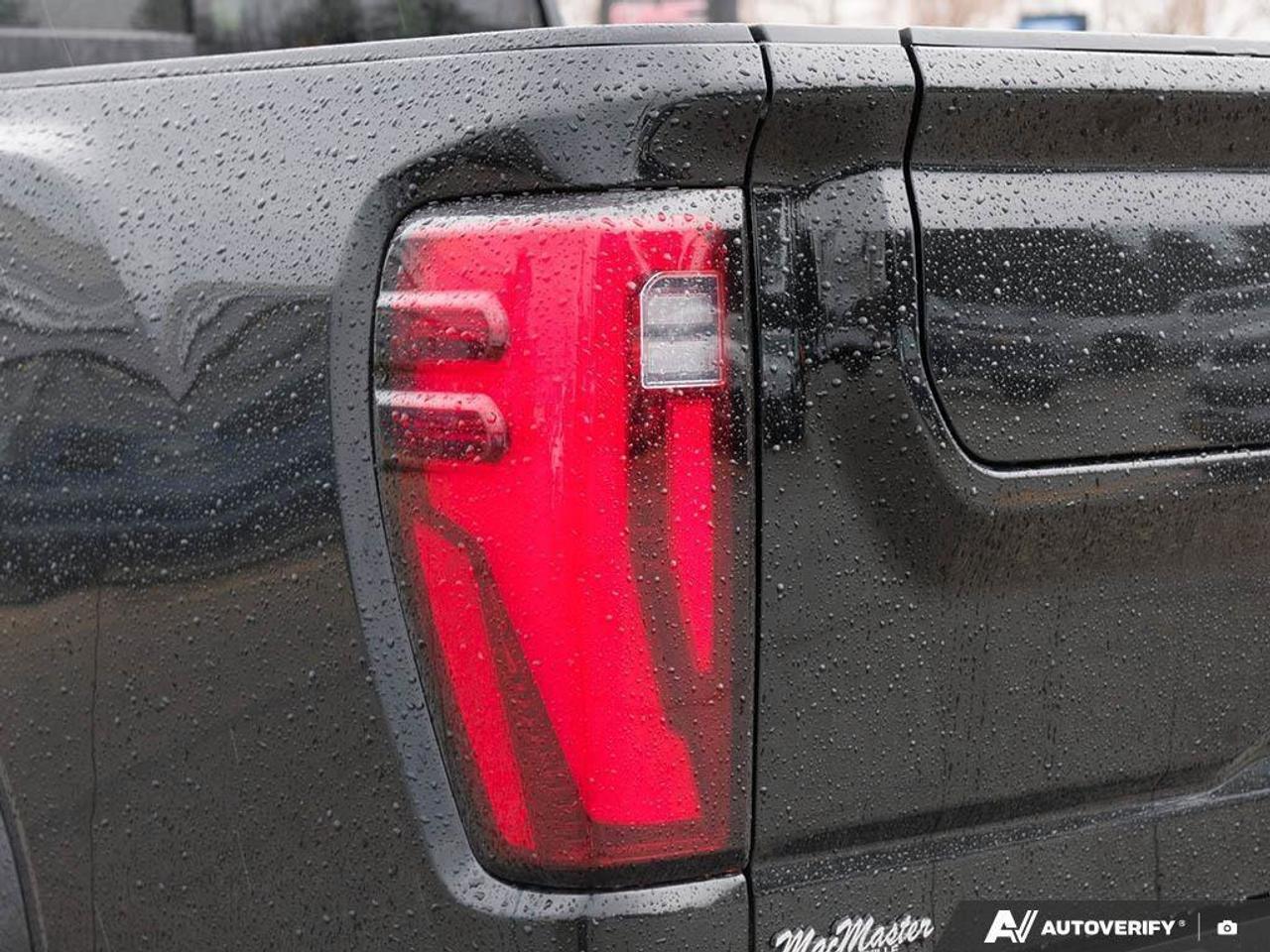 2025 GMC SIERRA 2500HD DenaliDENALI, 6.6L V8 DURAMAX, 4X4, ALLOYS, LEATHE Photo