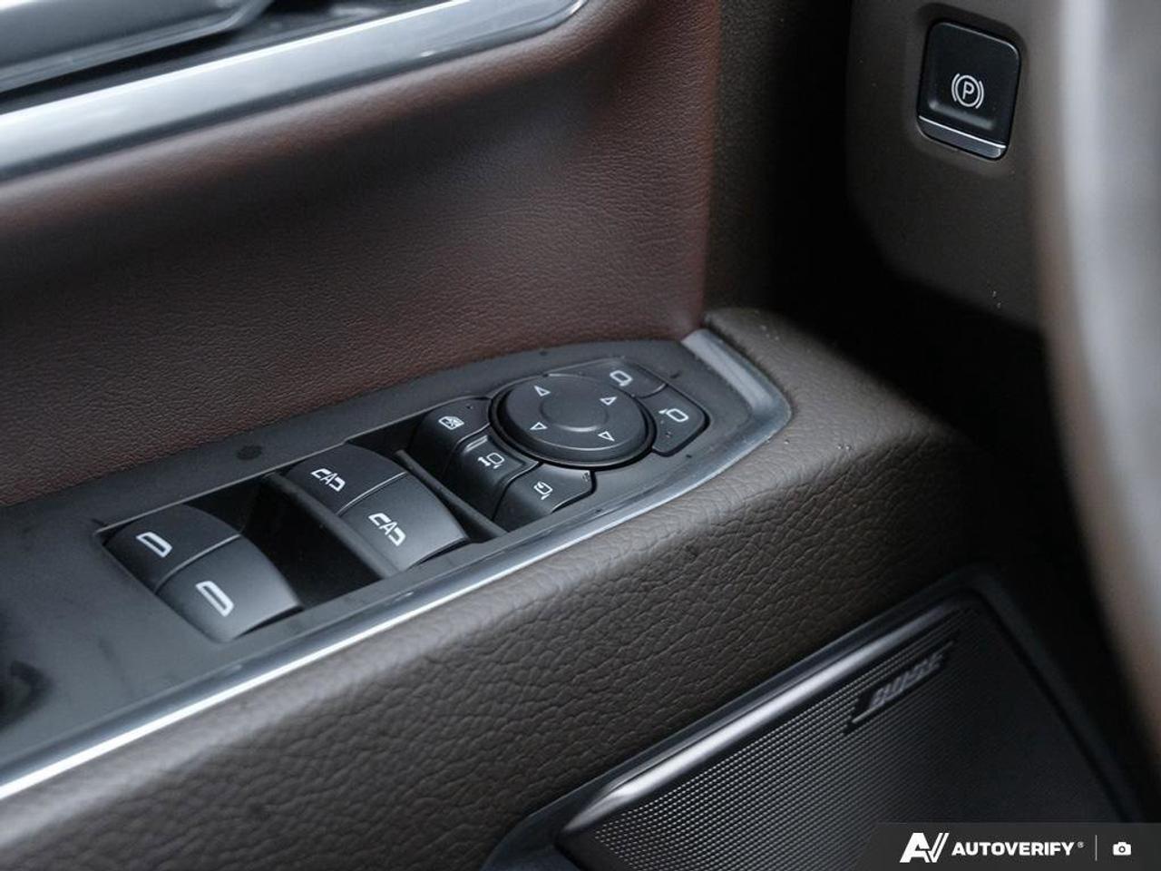 2025 GMC SIERRA 2500HD DenaliDENALI, 6.6L V8 DURAMAX, 4X4, ALLOYS, LEATHE Photo