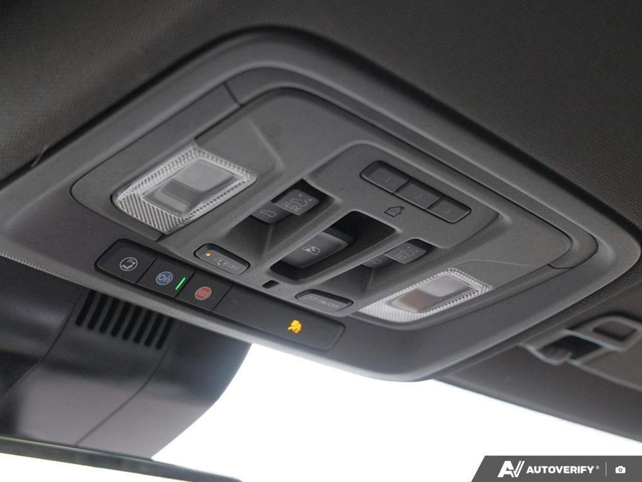 2025 GMC SIERRA 2500HD DenaliDENALI, 6.6L V8 DURAMAX, 4X4, ALLOYS, LEATHE Photo