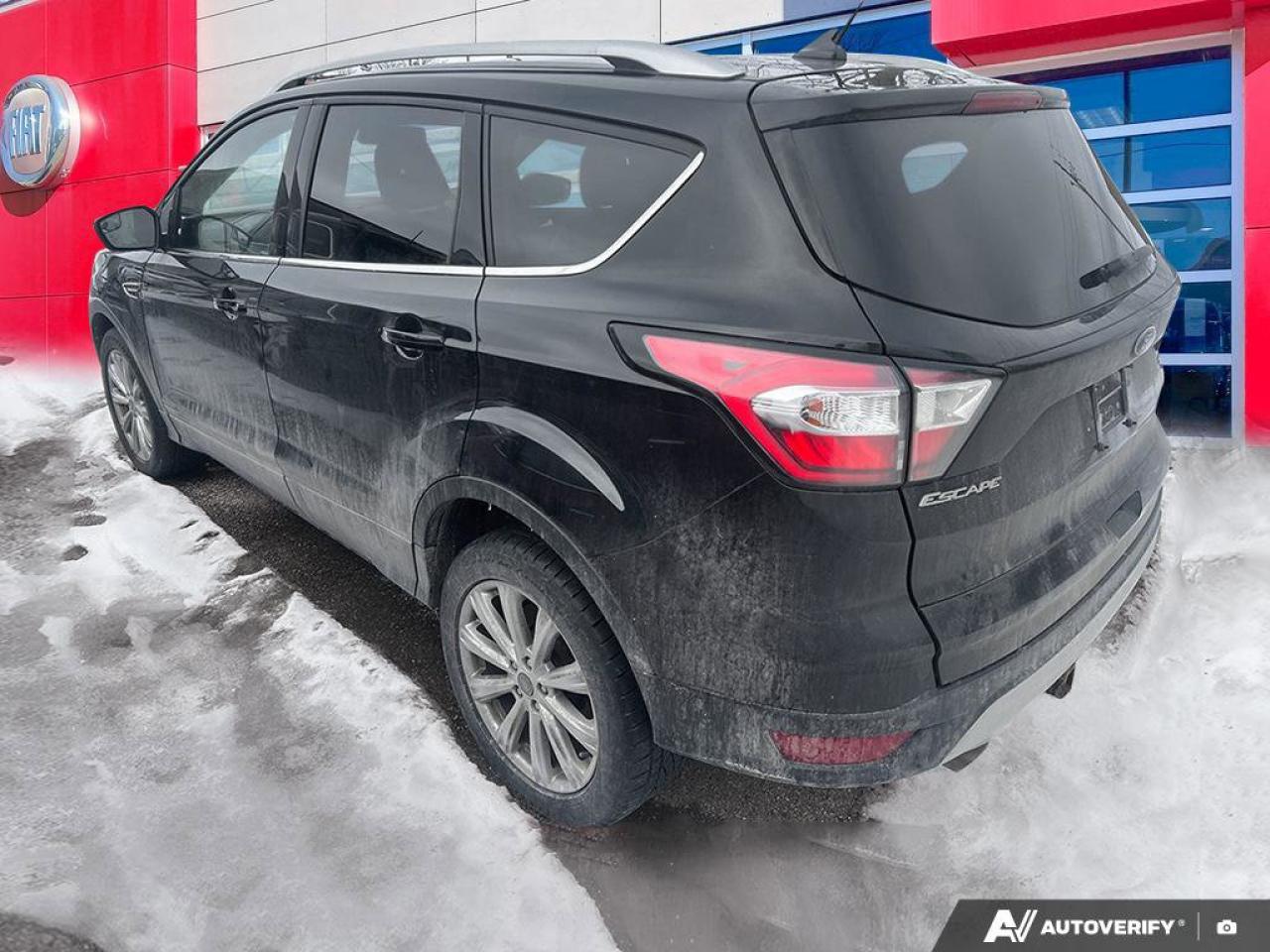2018 Ford Escape Titanium Photo2