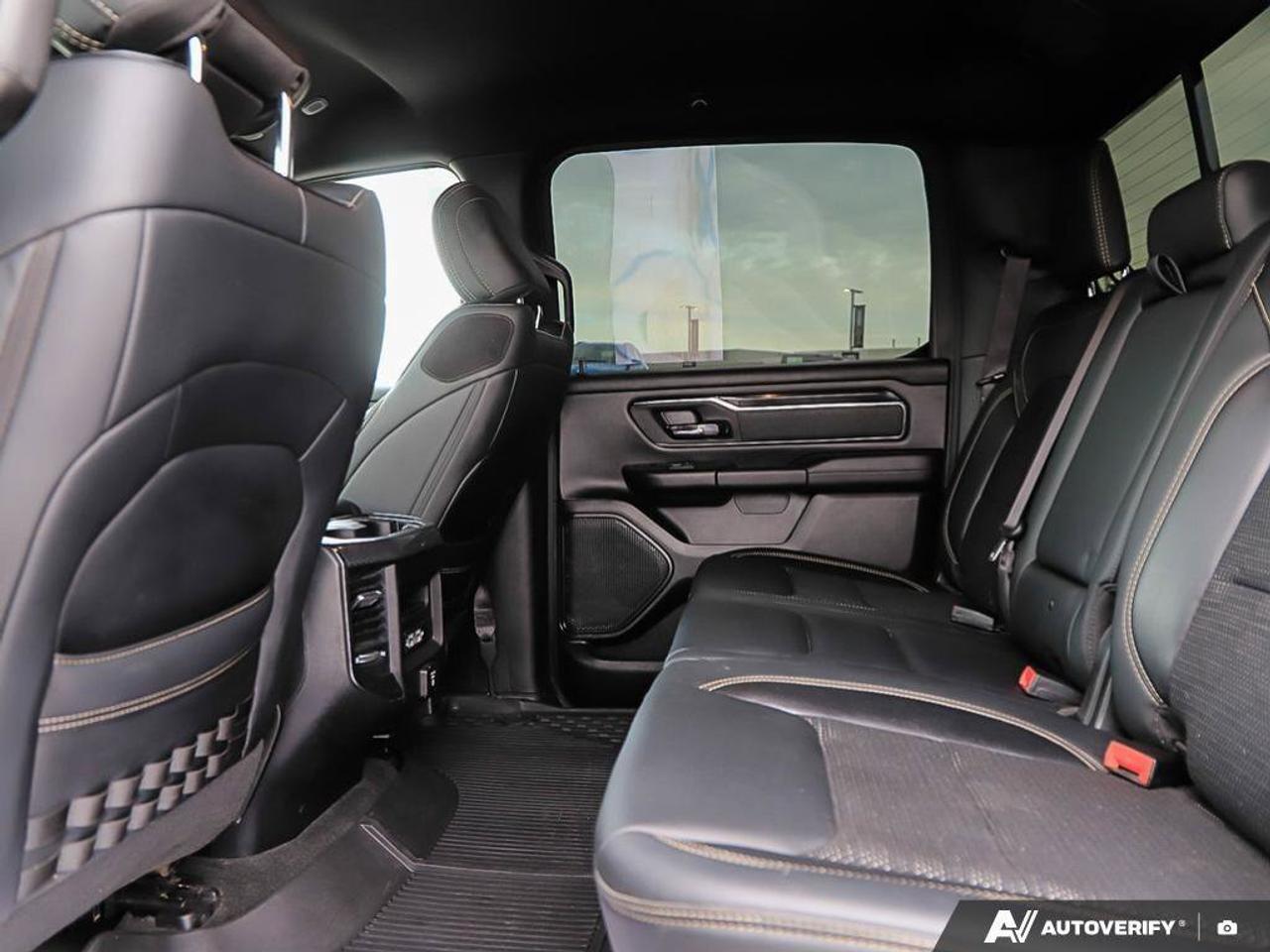 2020 RAM 1500 Big HornBUILT TO SERVE, 5.3L HEMI V8, LEATHER, CER Photo