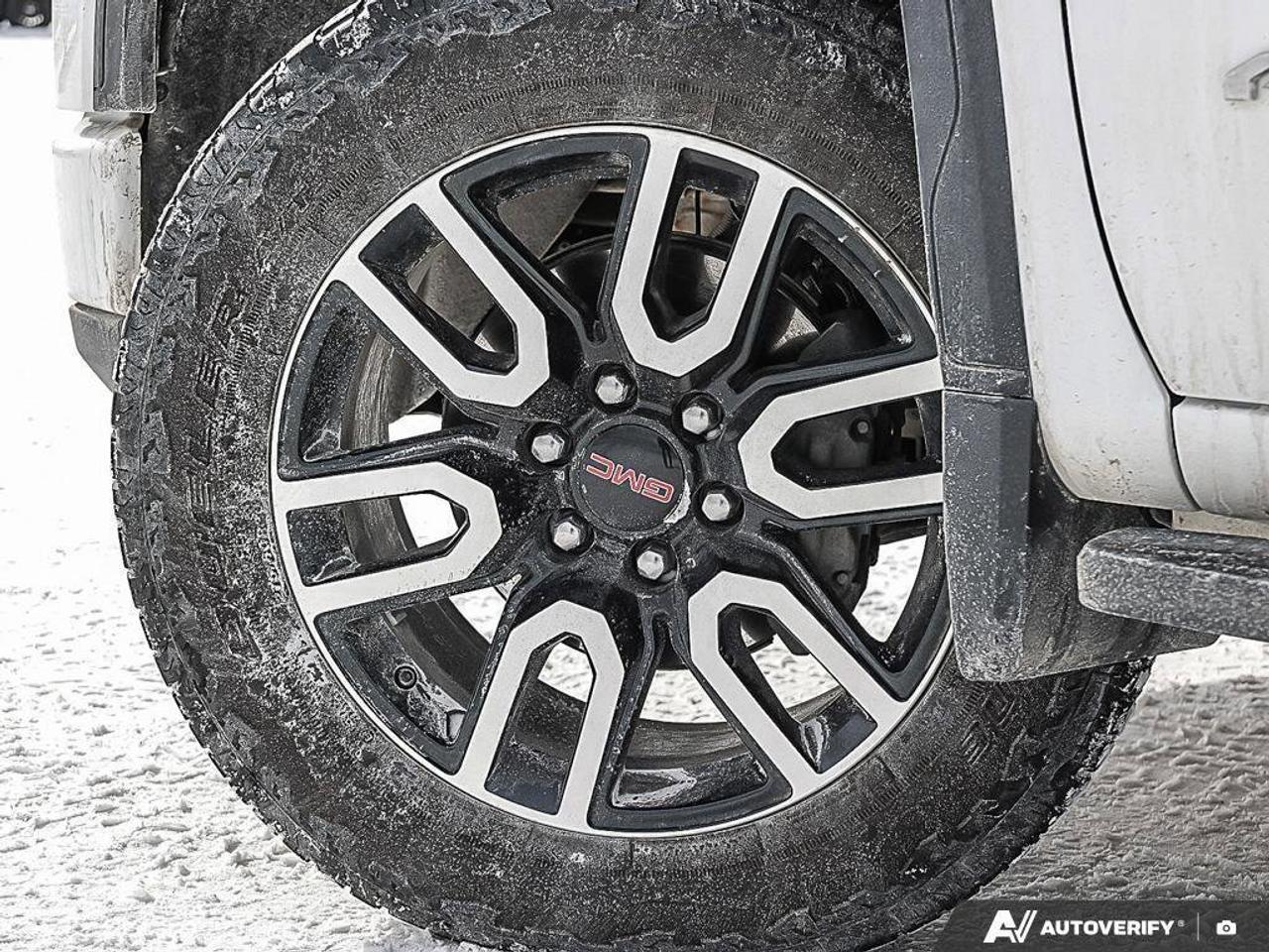 2025 GMC Sierra 1500 AT4AT4, 5.3L V8, 4X4, LEATHER, LOADED, 1-OWNER, CE Photo