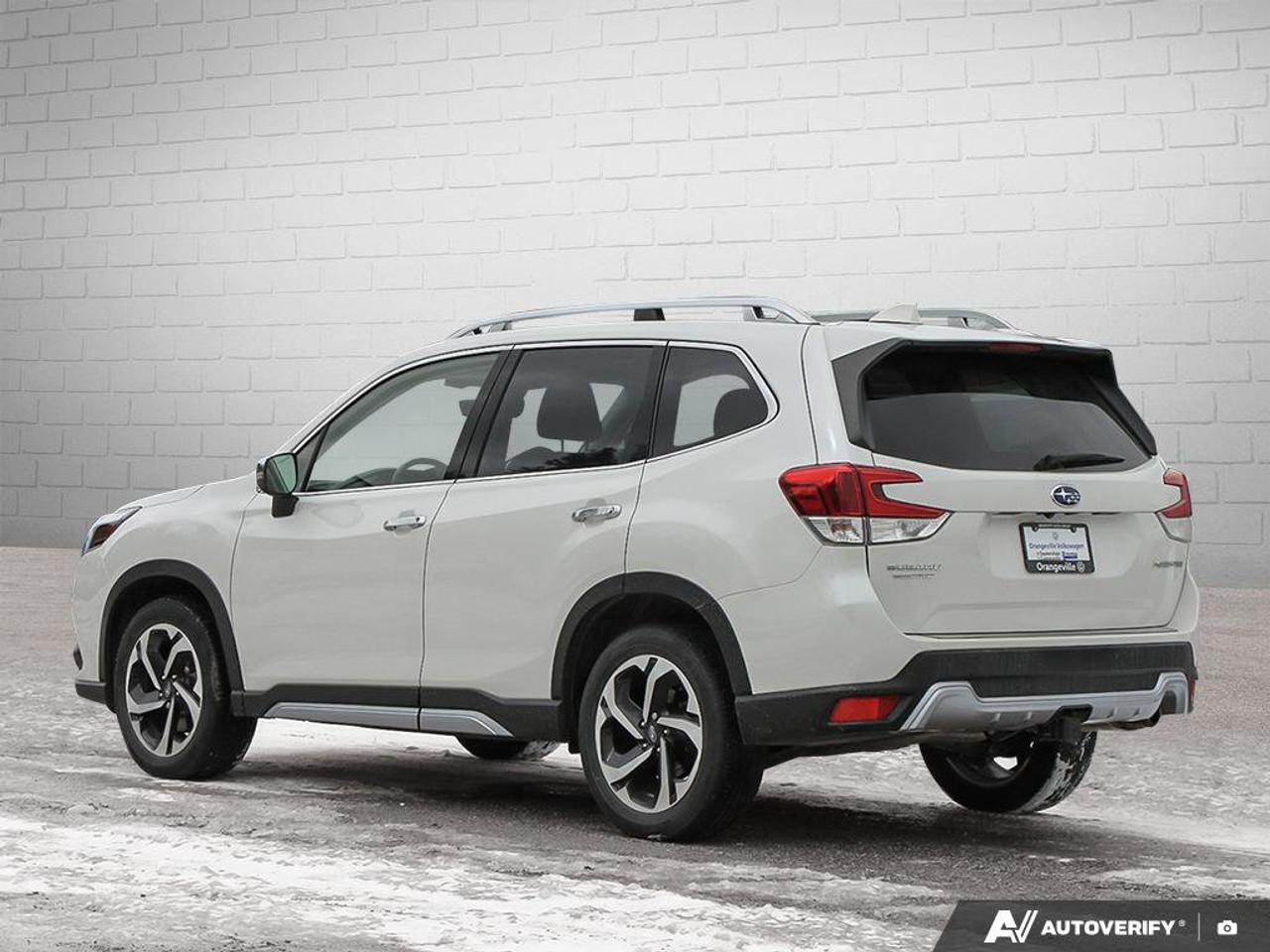 2023 Subaru Forester PremierACCIDENT-FREE, HTD SEATS, APADTIVE CRUISE, Photo3