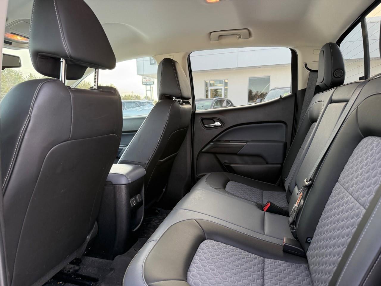 2021 Chevrolet Colorado 4WD Z71   ALL WEATHER MATS, RUNNING BOARDS, TONNEA Photo