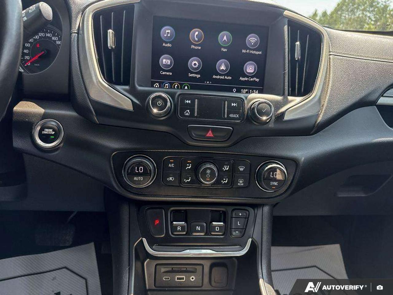 2020 GMC Terrain PANORAMIC SUNROOF. WIRELESS CHARGING. DENALI PRO GRADE PKG. CERTIFIED. Photo