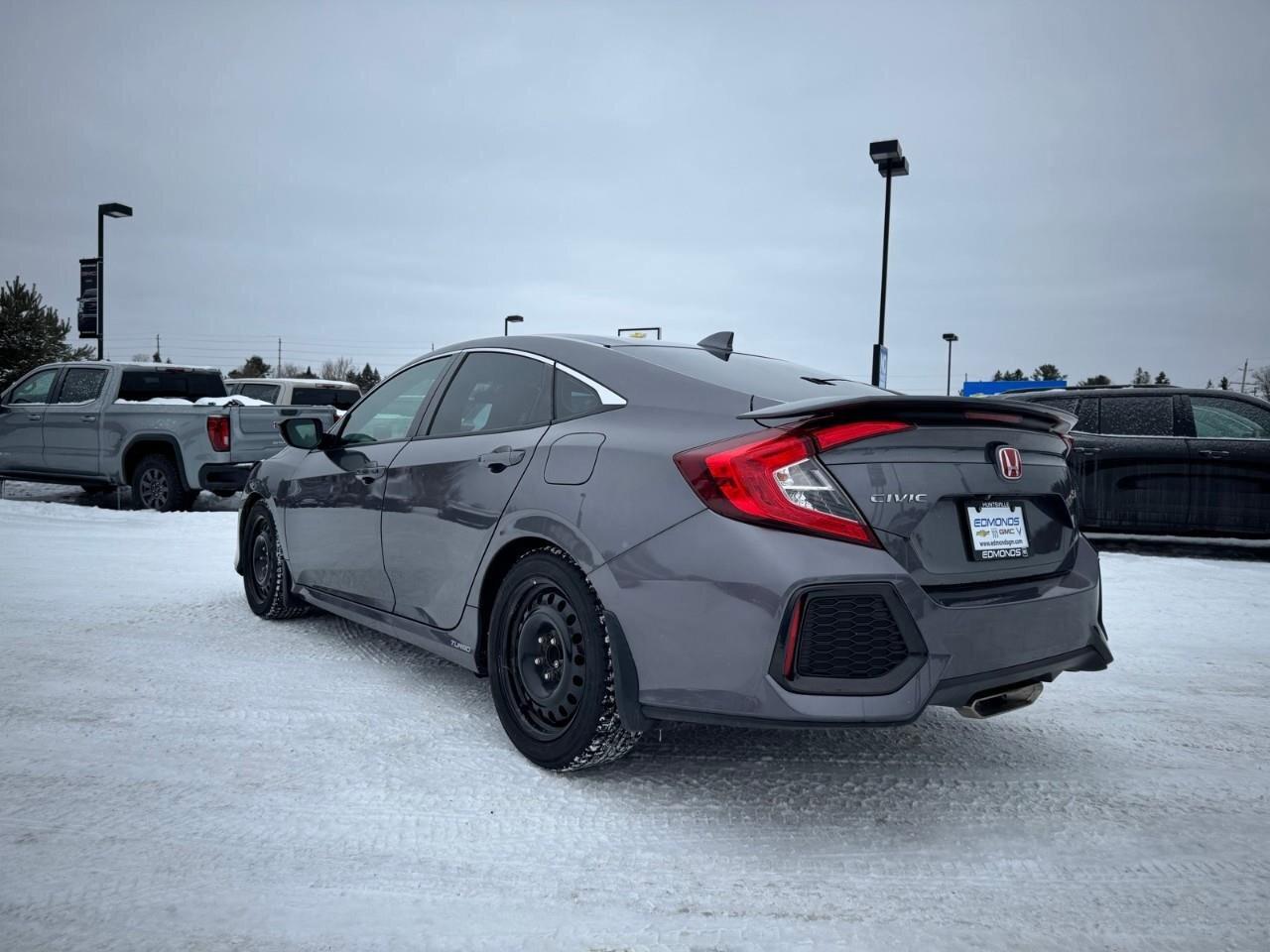 2018 Honda Civic Sedan SiWinter Tires on Steel Rims   Heated Seats   Manu Photo