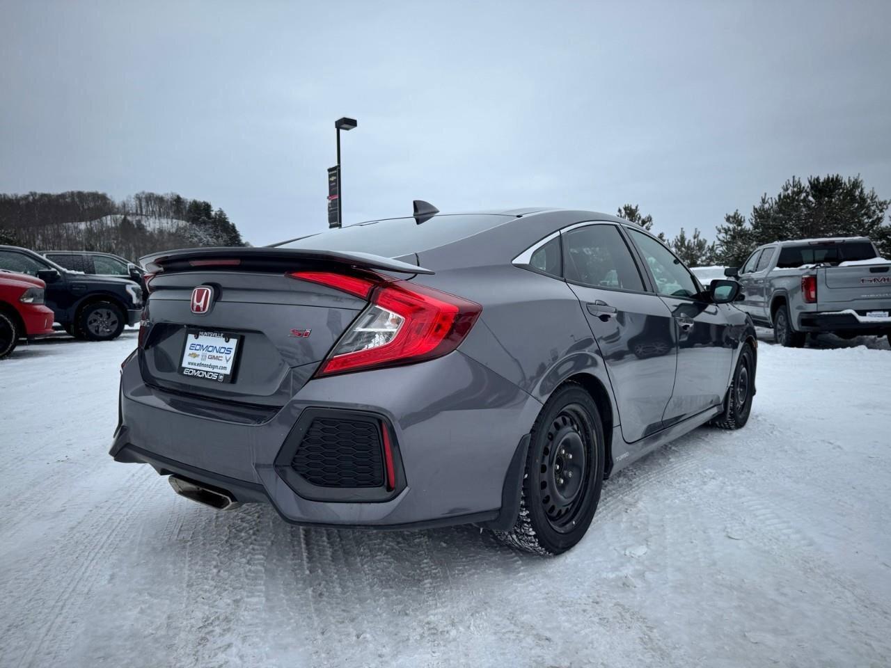 2018 Honda Civic Sedan SiWinter Tires on Steel Rims   Heated Seats   Manu Photo