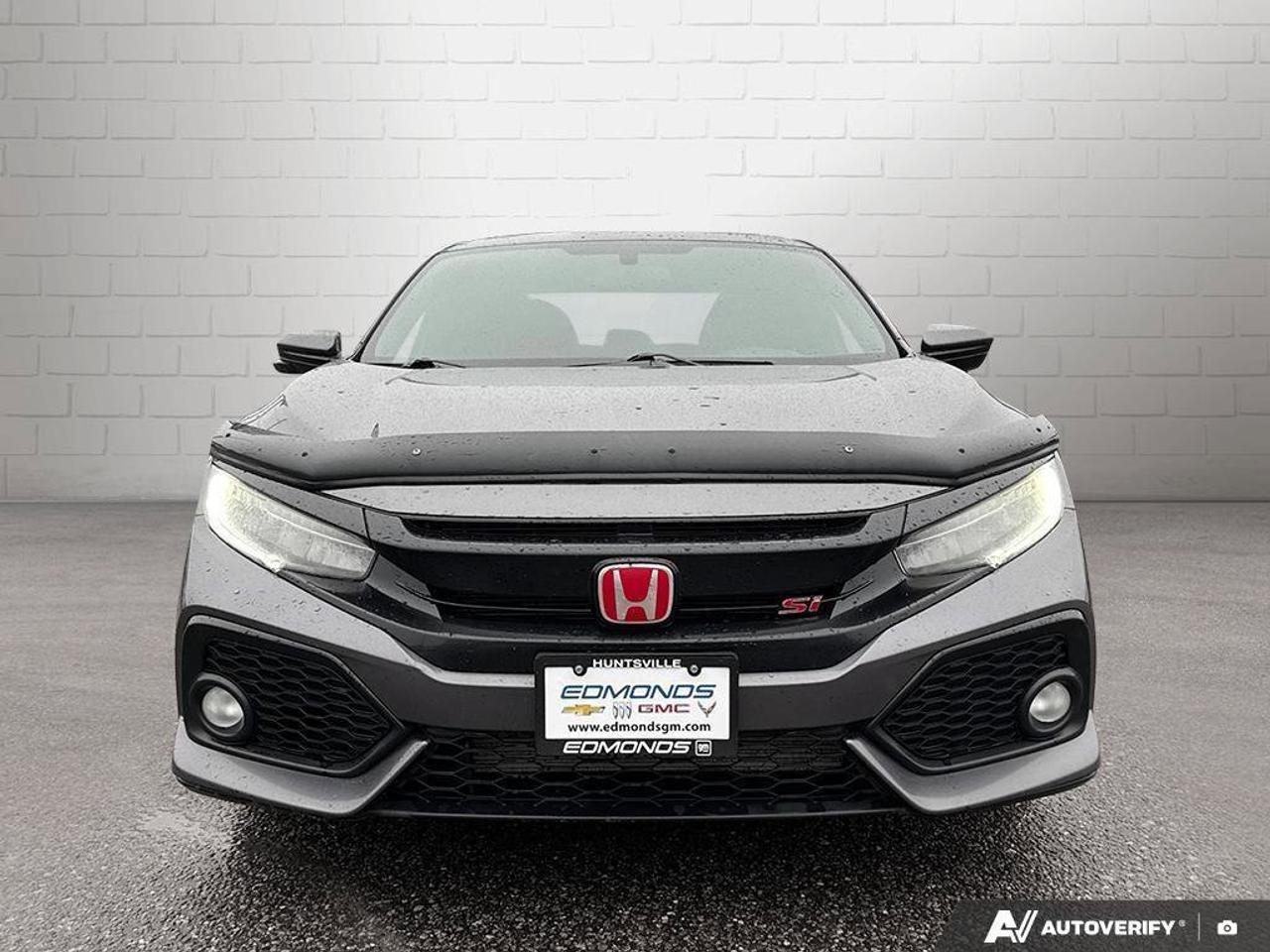 2018 Honda Civic Sedan SiWinter Tires on Steel Rims   Heated Seats   Manu Photo