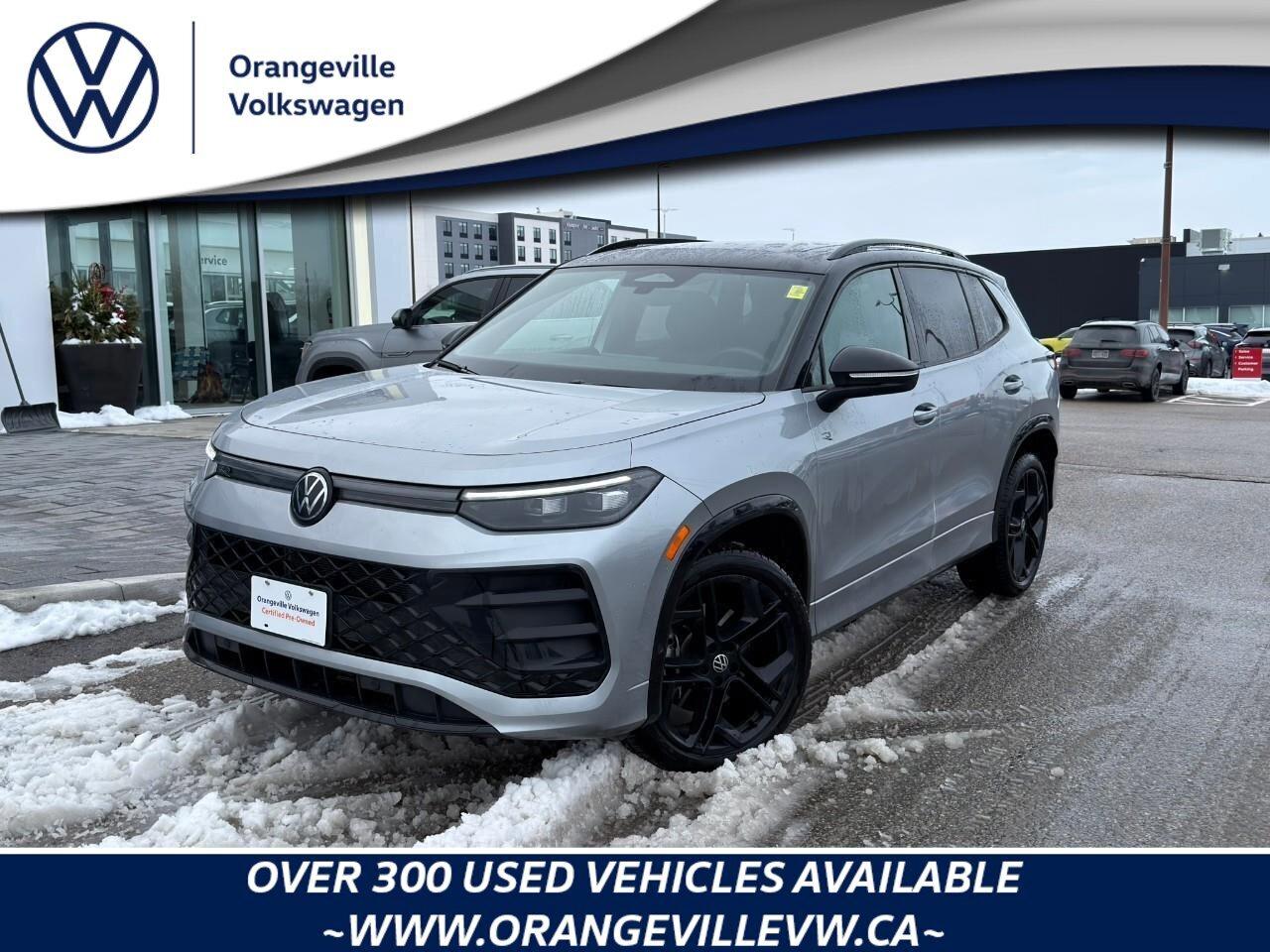 2025 Volkswagen Tiguan Comfortline R-Line Black EditionONE-OWNER, R-LINE, Photo