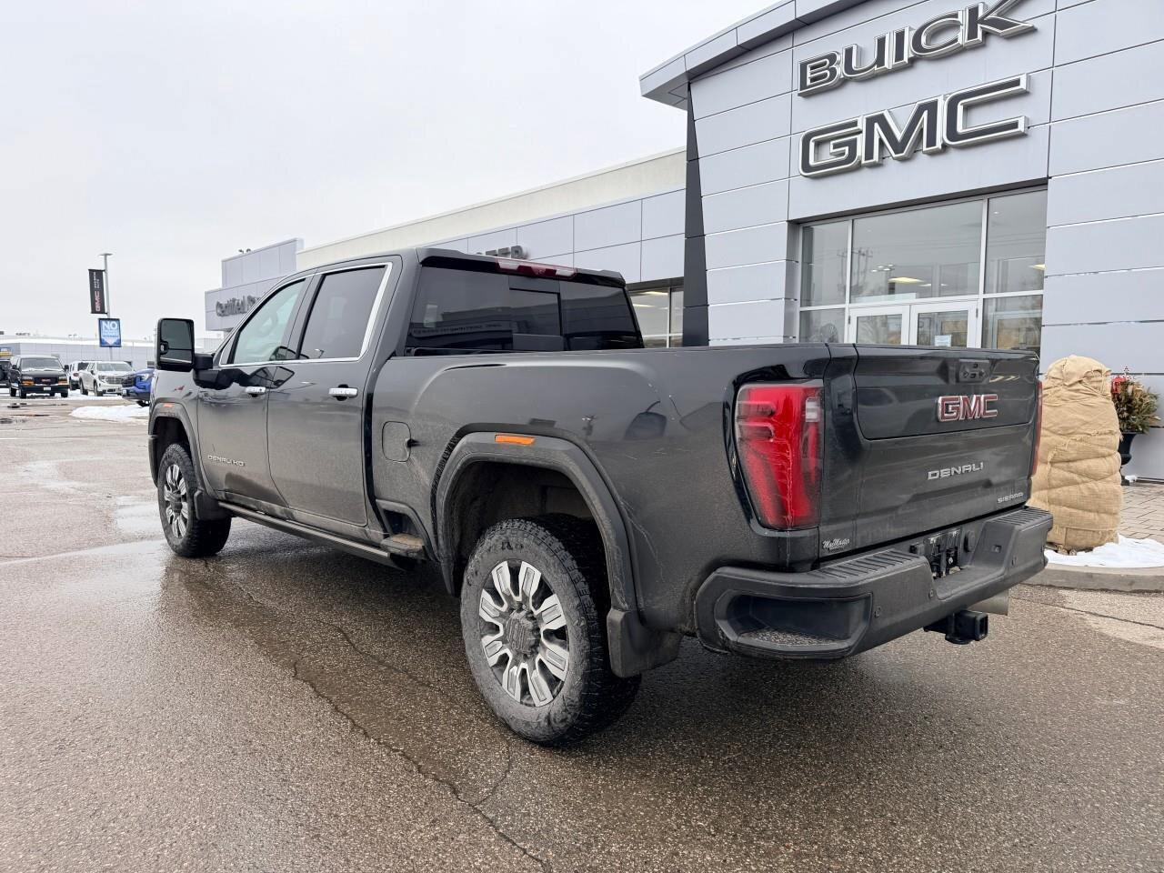2025 GMC SIERRA 2500HD DenaliDENALI, 6.6L V8 DURAMAX, 4X4, ALLOYS, LEATHE Photo4