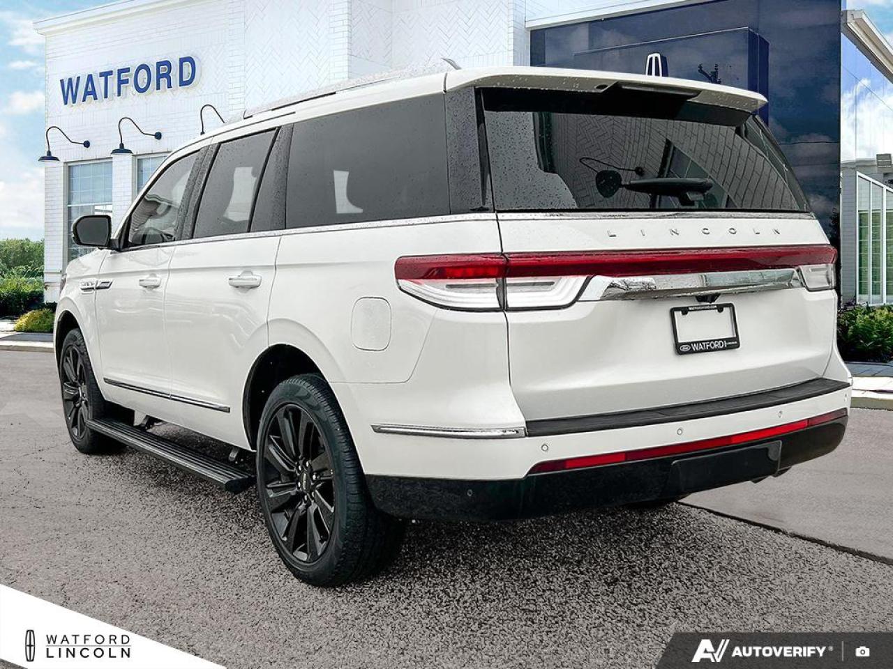 2024 Lincoln Navigator Reserve 4x4 Photo3