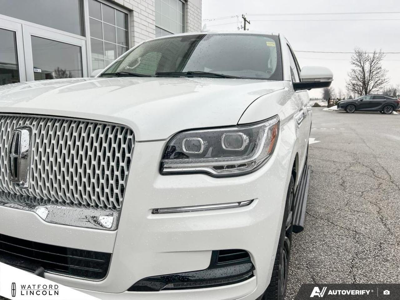 2024 Lincoln Navigator Reserve 4x4 Photo