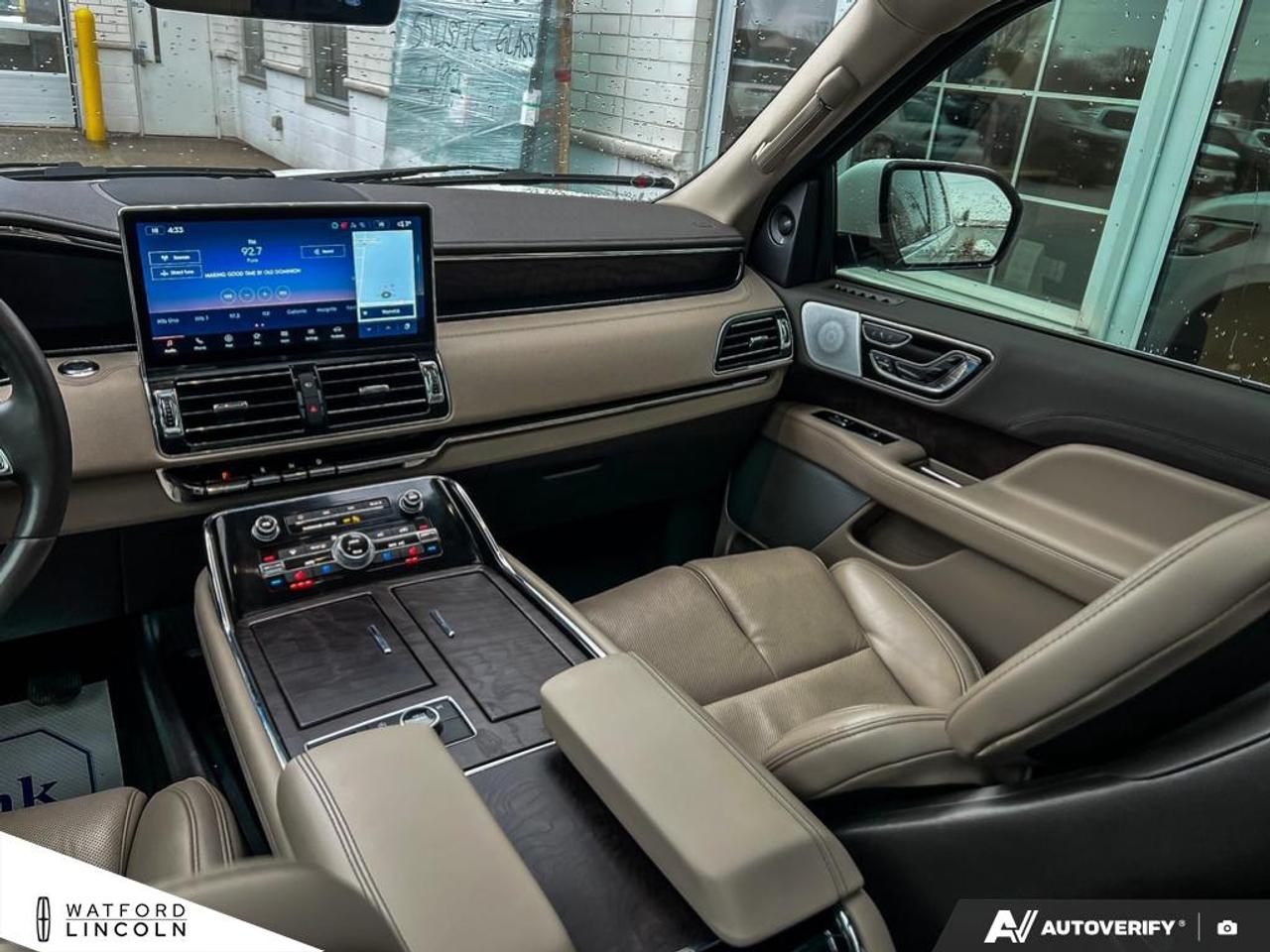 2024 Lincoln Navigator Reserve 4x4 Photo