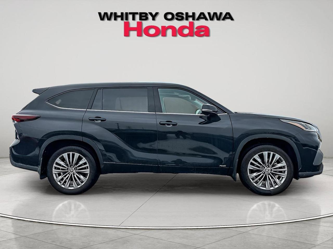 2025 Toyota Highlander Hybrid LIMITED Photo