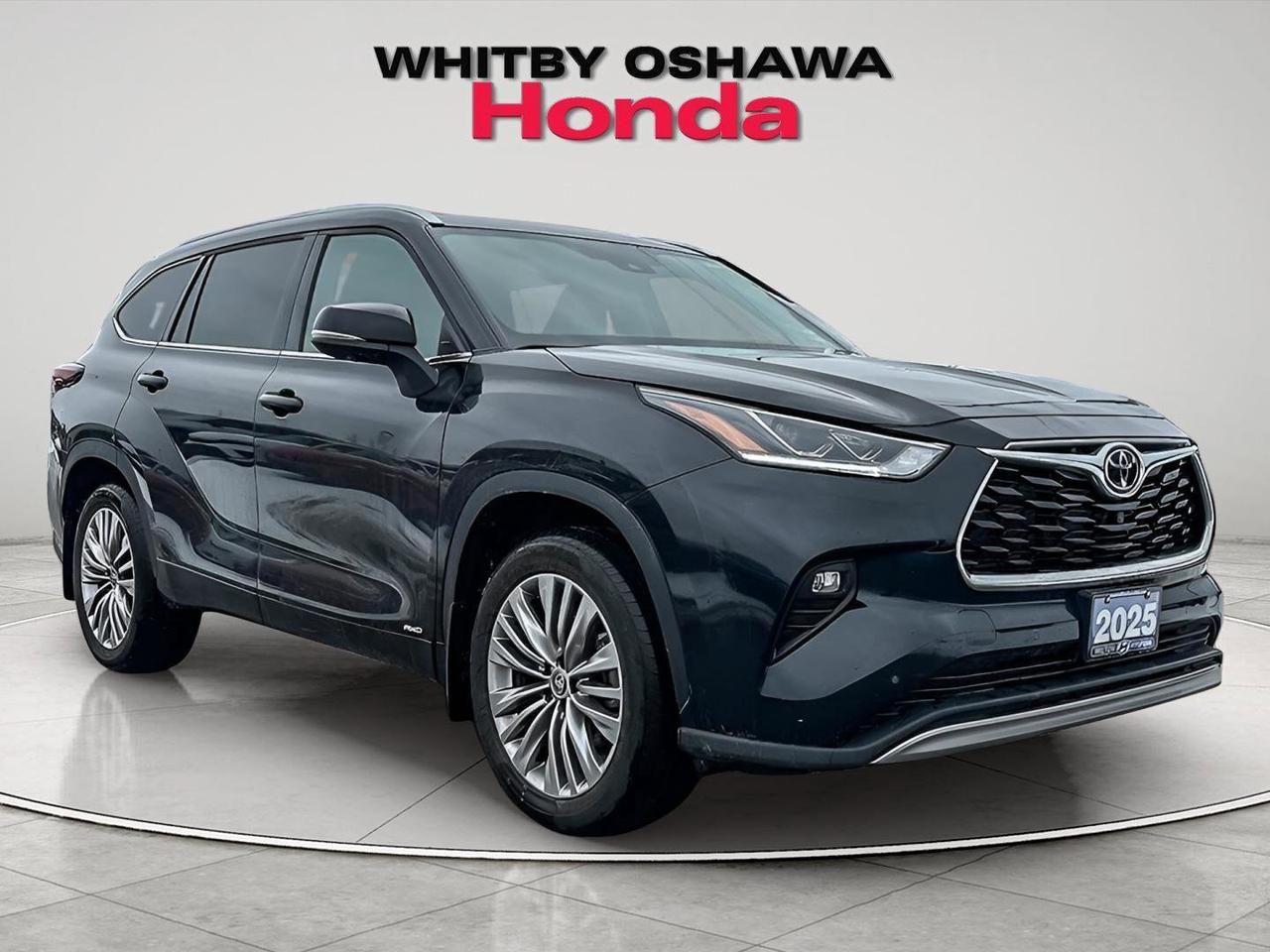 2025 Toyota Highlander Hybrid LIMITED Photo