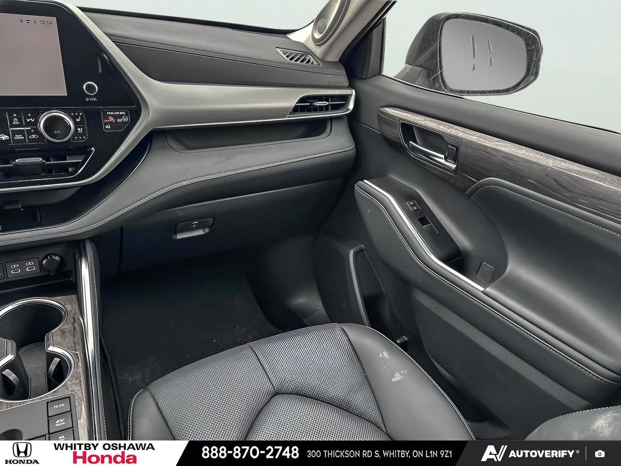 2025 Toyota Highlander Hybrid LIMITED Photo