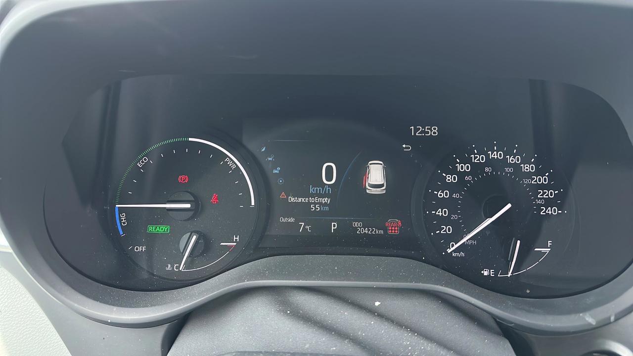 2025 Toyota Sienna LE Photo