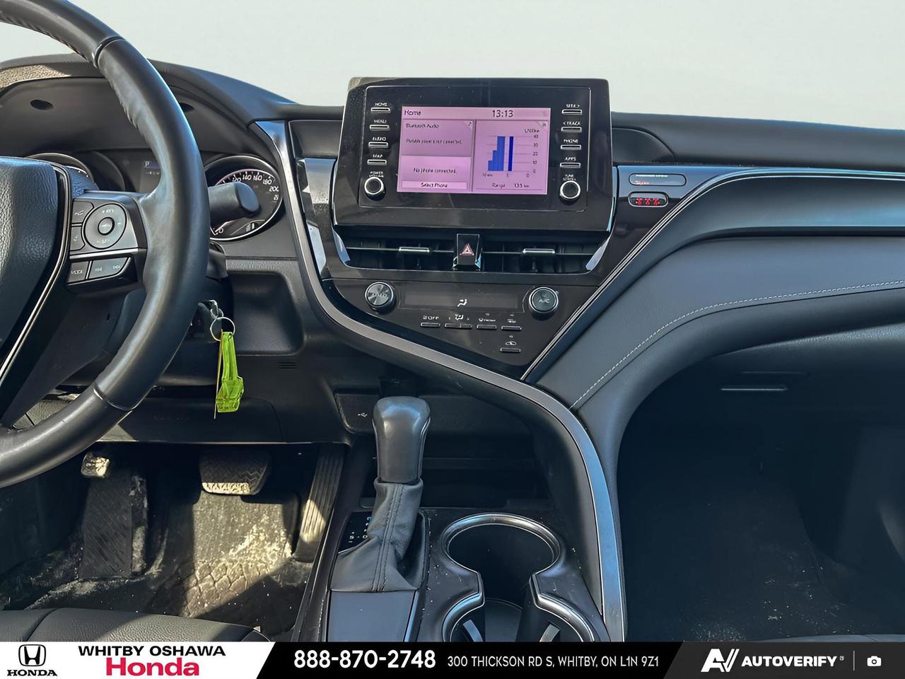 2024 Toyota Camry SE Photo