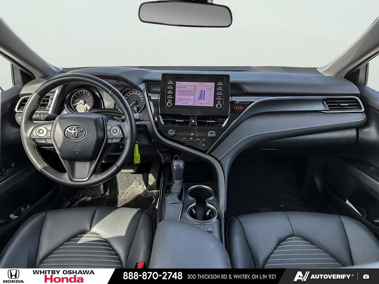 2024 Toyota Camry SE Photo