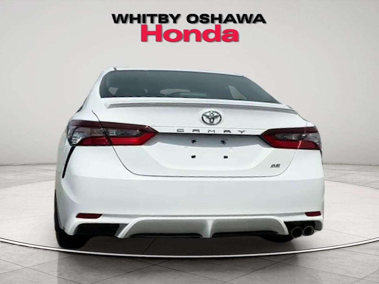 2024 Toyota Camry SE Photo