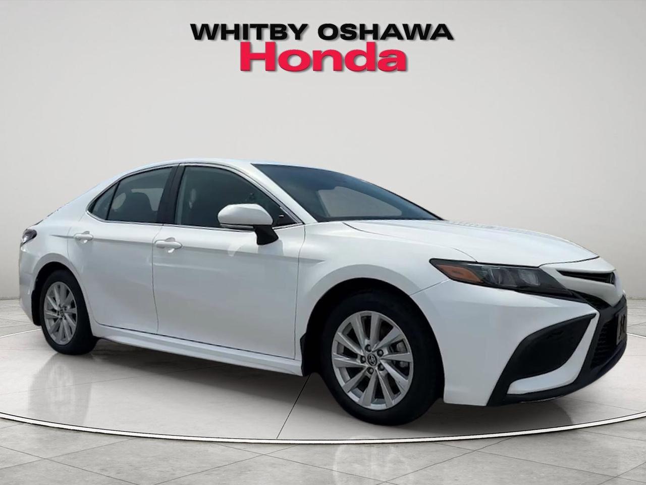 2024 Toyota Camry SE Photo