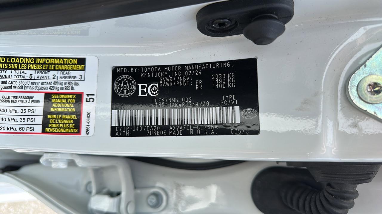 2024 Toyota Camry SE Photo