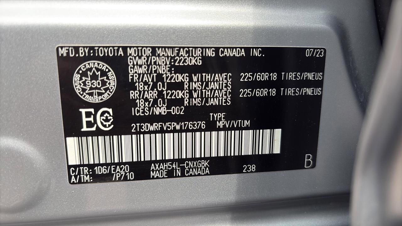 2023 Toyota RAV4 Hybrid Limited Photo