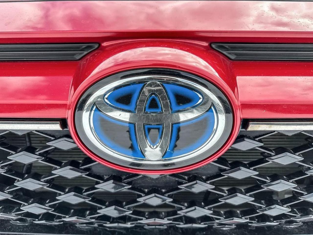 2021 Toyota RAV4 Prime XSE Photo
