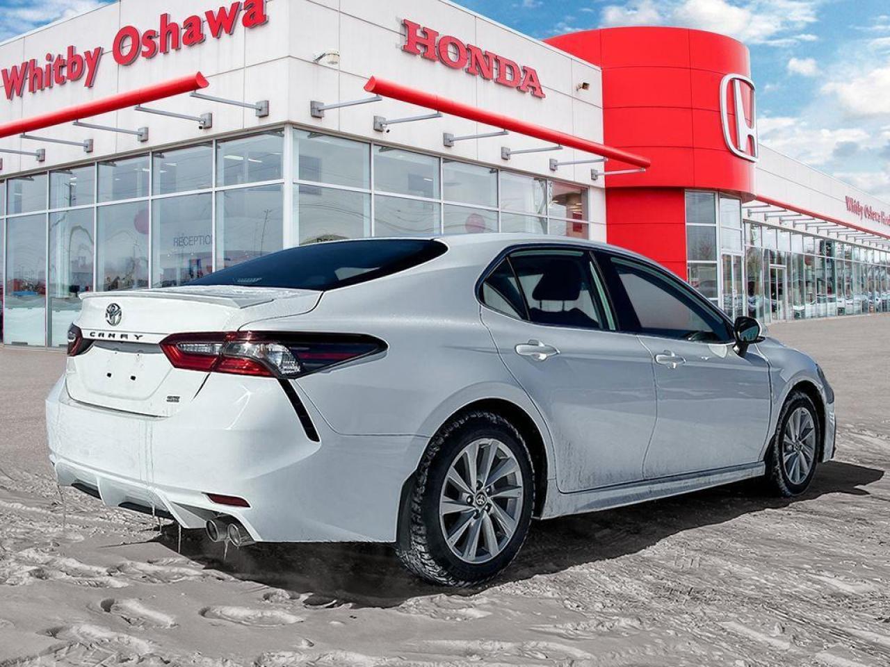 2024 Toyota Camry SE Photo