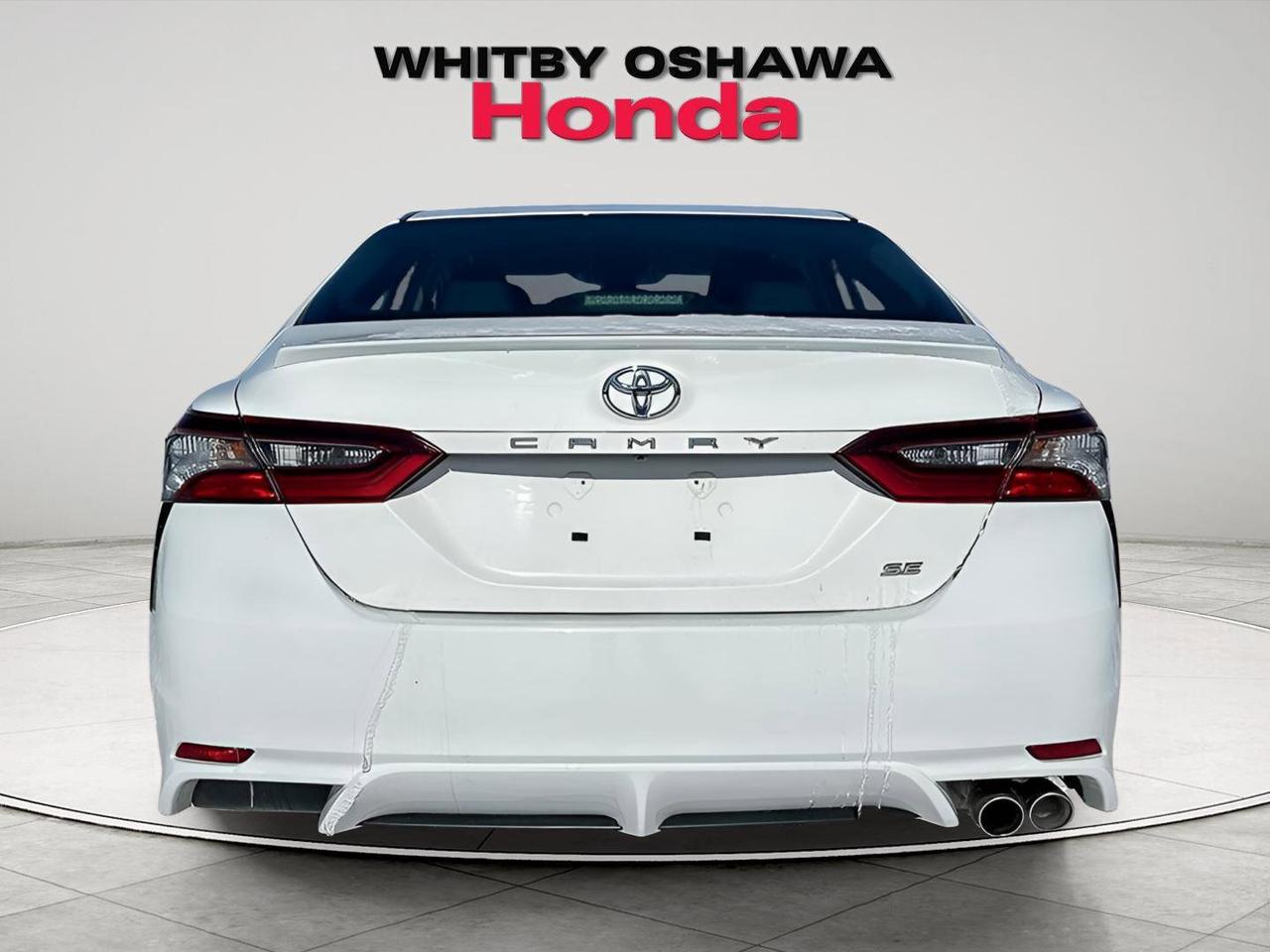 2024 Toyota Camry SE Photo3