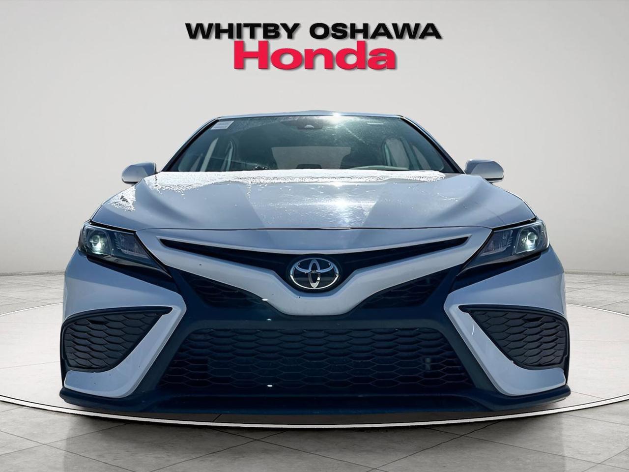 2024 Toyota Camry SE Photo