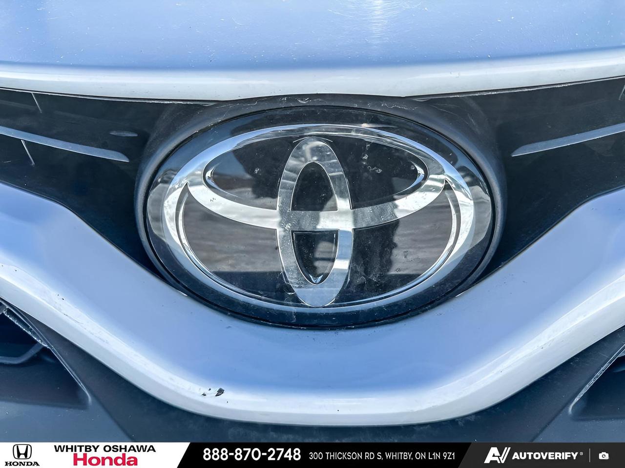 2024 Toyota Camry SE Photo