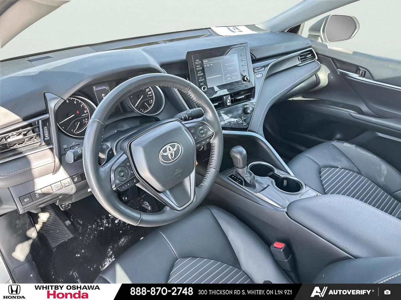 2024 Toyota Camry SE Photo